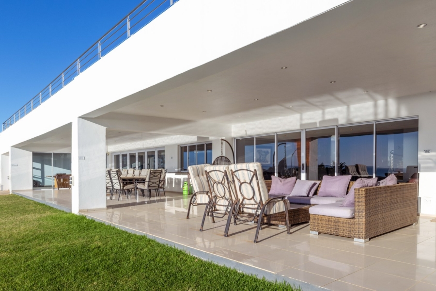 5 Bedroom Property for Sale in Jeffreys Bay Central Eastern Cape